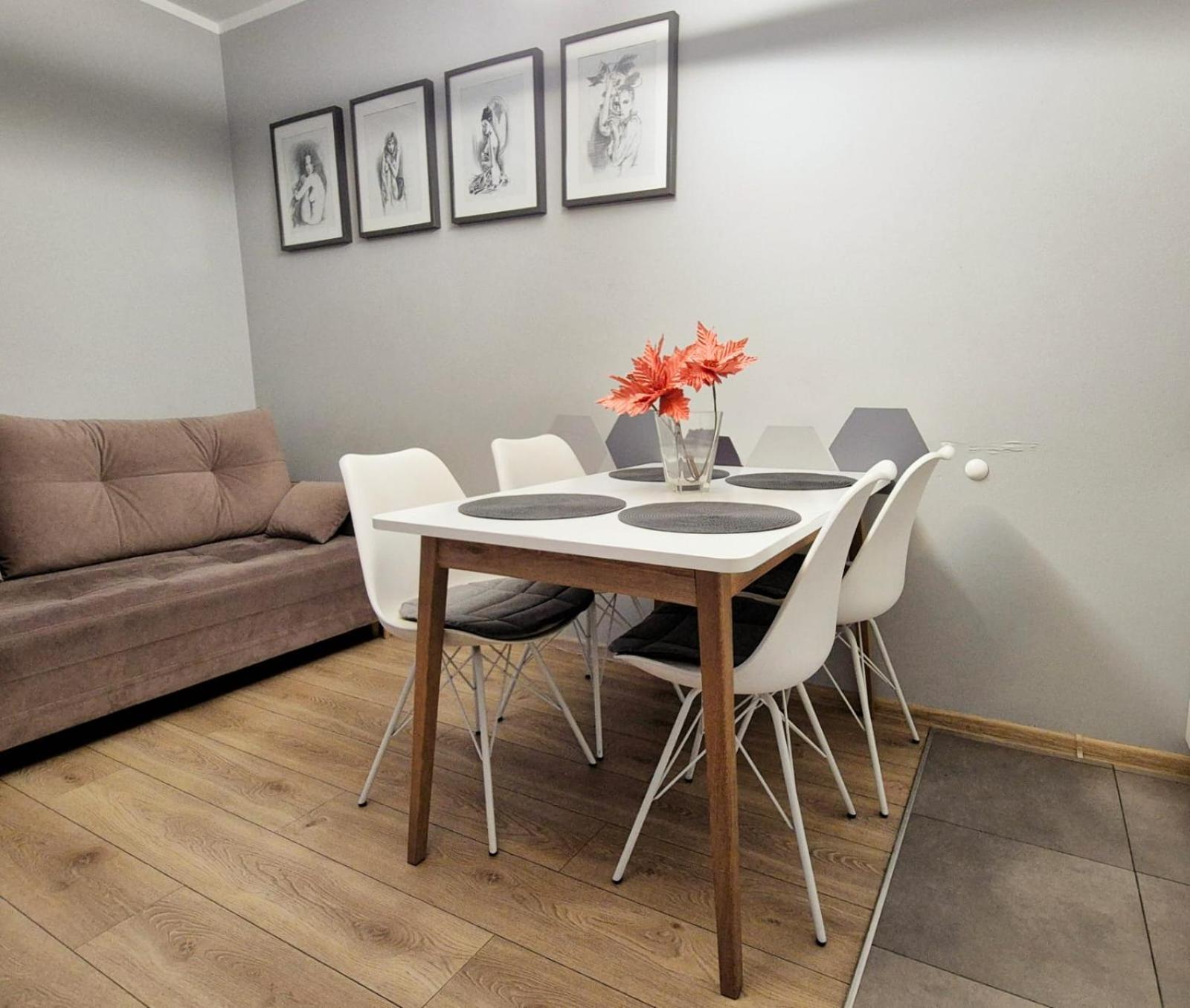 Tk Apartments Dabrowskiego فروتسواف المظهر الخارجي الصورة