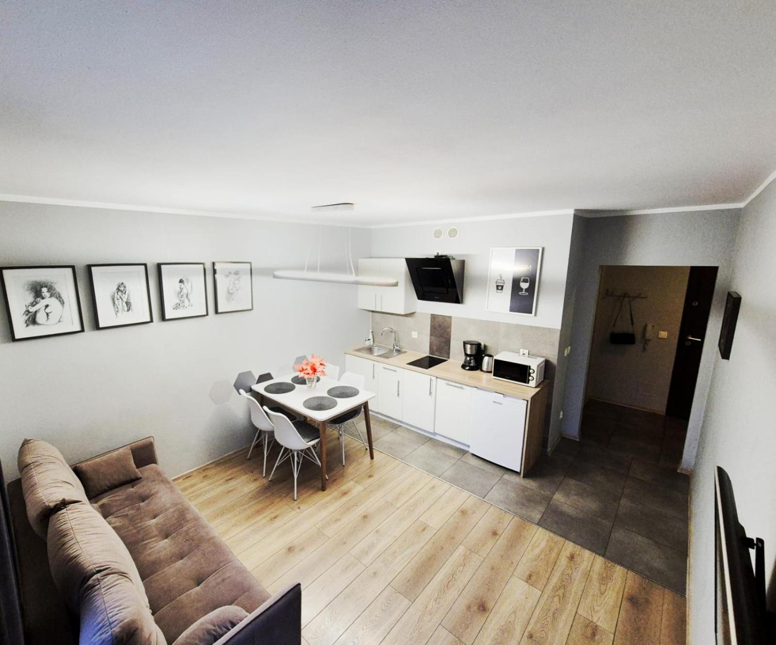 Tk Apartments Dabrowskiego فروتسواف المظهر الخارجي الصورة